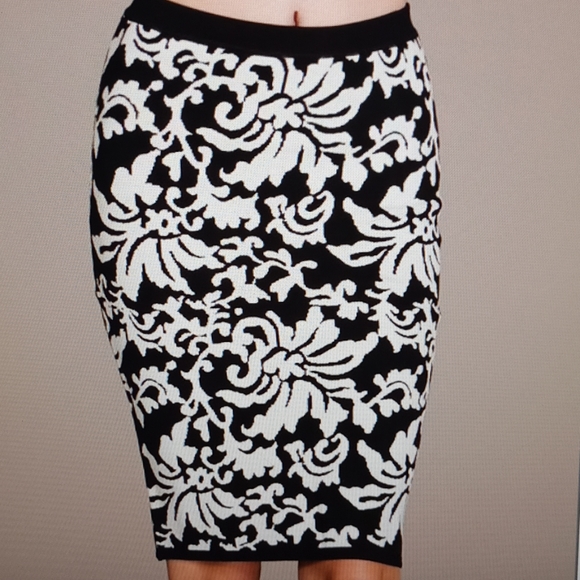 Jealous Tomato Sweater Skirt - Picture 3 of 4